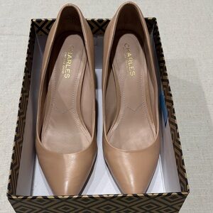 Charles by Charles David Nude Leather Upper Heels size 8